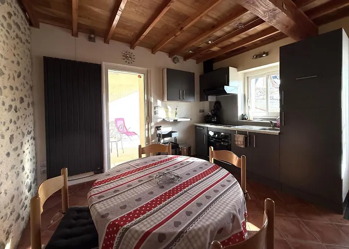 La Maison De Madeleine Дом отдыха